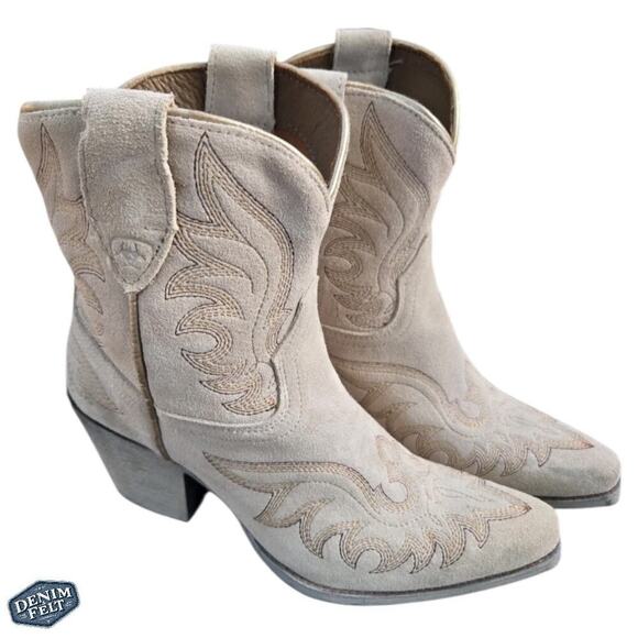 Ariat Chandler Western Boot 6.5B Cream Suede Cowboy X Toe Leather Heel 2.5” - Picture 6 of 16